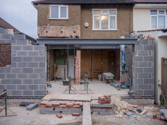 Extension de maison en cours de construction